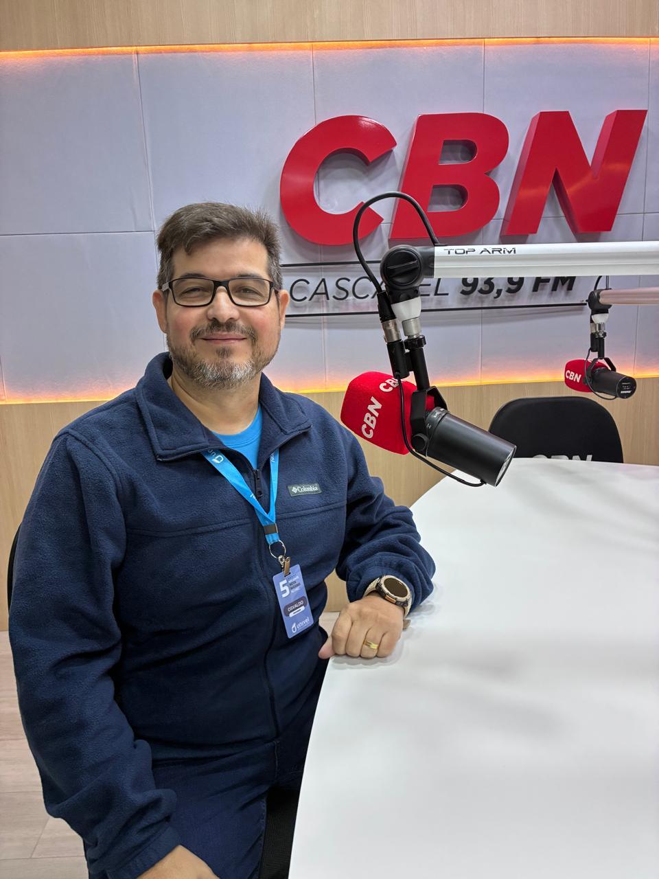 Mesmo com renda recorde em 2025, brasileiros continuam convivendo com dívidas e aperto financeiro