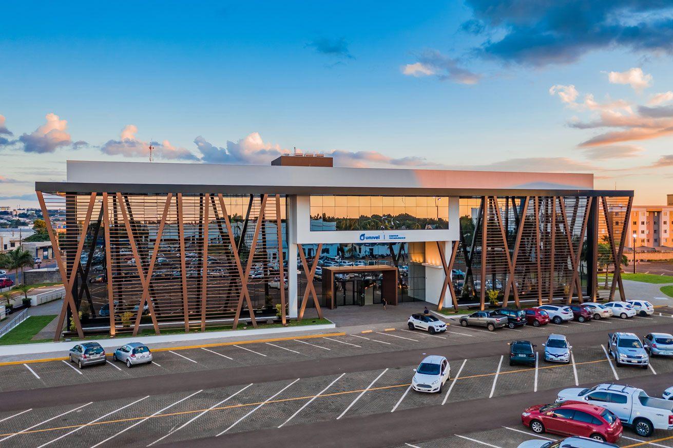 Centro Universitário Univel celebra 30 anos de ensino e inovação acadêmica