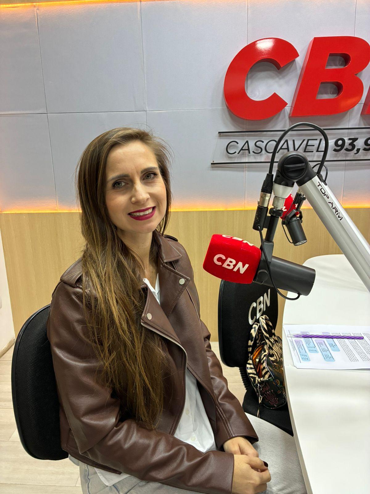 Poliana Lauther aborda os programas de acolhimento social para pessoas em situação de rua