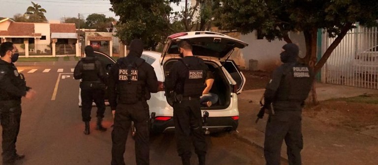 PF cumpre mandados de prisão no presídio de Catanduvas