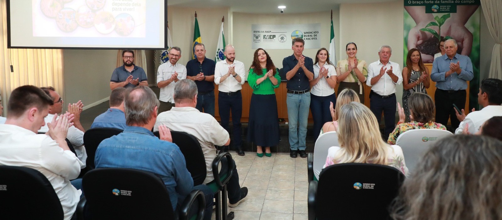 Cascavel inaugura Escritório de Compras do Agro