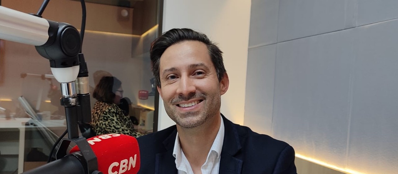 "Pacientes que optam pelas lentes intraoculares trifocais estão livres para sempre dos óculos"