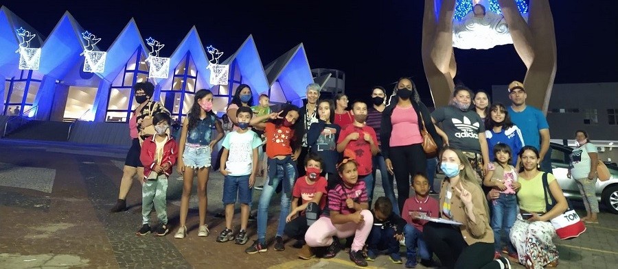 Linha Natal da Vida disponibiliza ônibus para passeio noturno