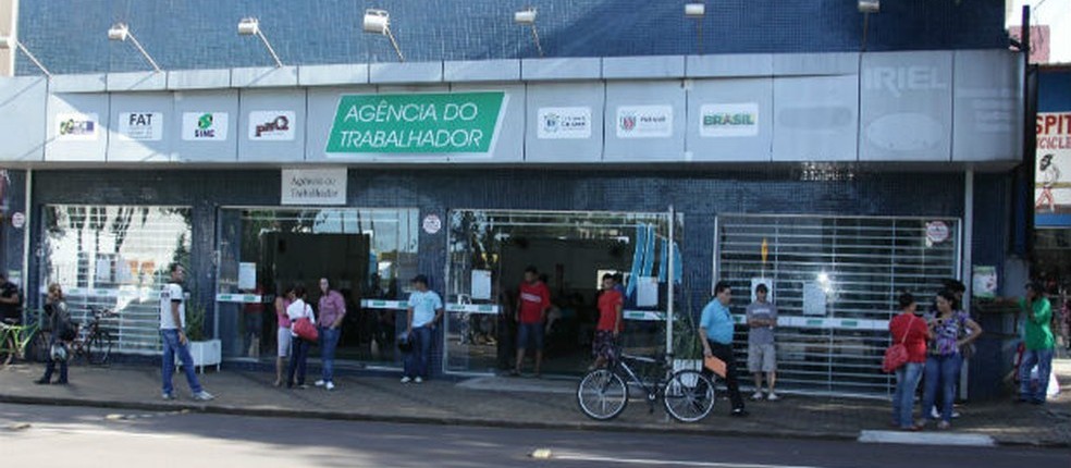 Cascavel começa a semana com 599 vagas de empregos