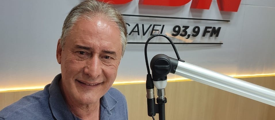 "Em todas as pesquisas sérias eu estou liderando", diz Bueno