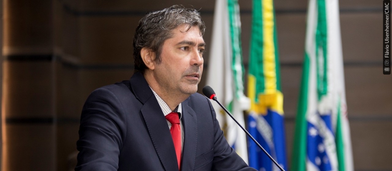 Câmara de Vereadores discute projeto que autoriza entrega de terrenos públicos para quitação de dívida
