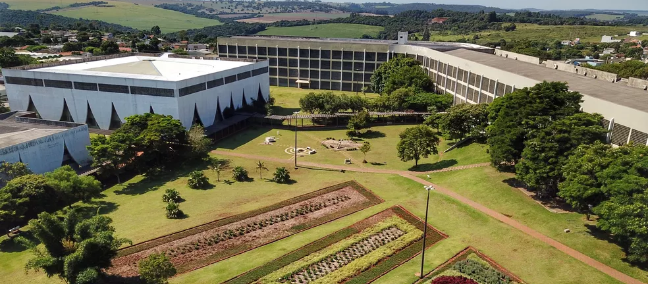 Casa do Estudante da Unioeste será construída com contêineres
