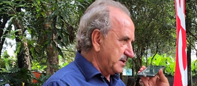 "O que mais me machuca é quando um pai de família vem pedindo emprego"