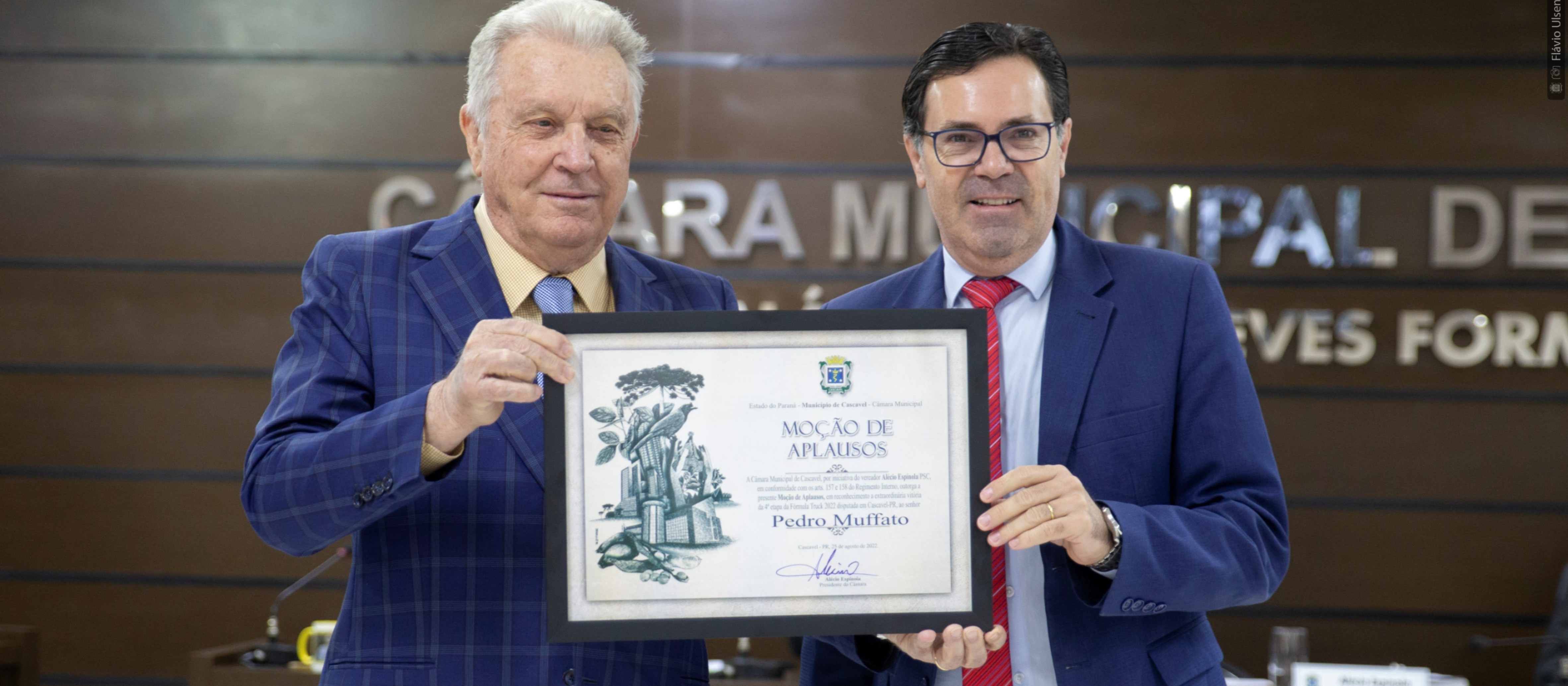 Moção homenageia Pedro Muffato por vitória em etapa da Fórmula Truck