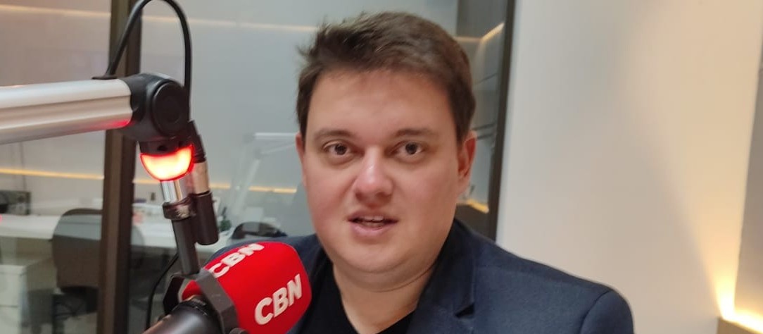 "É uma falta de respeito com a população, votei contra o aumento de cargos na Câmara"