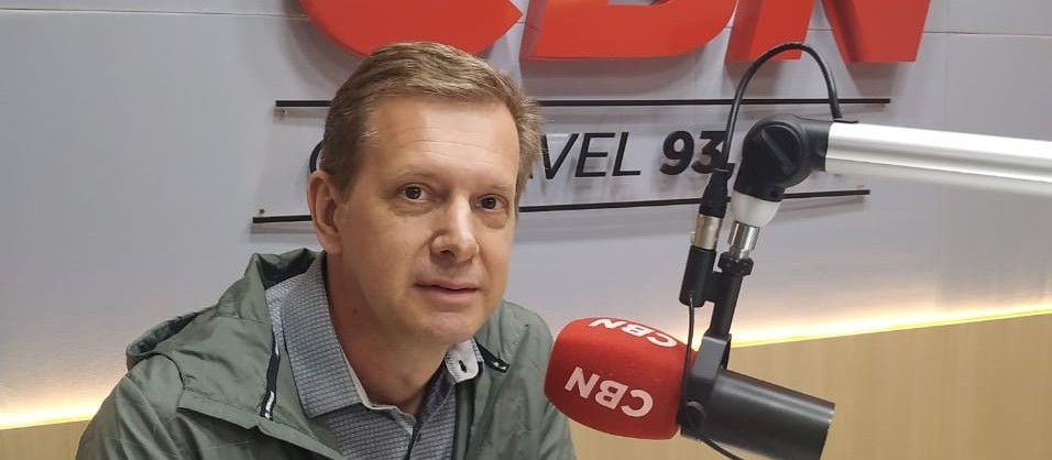 "Como  vamos dar guarida a uma candidatura, que depois a pessoa irá mudar de partido; o PSL não é chocadeira", rebate Paulo