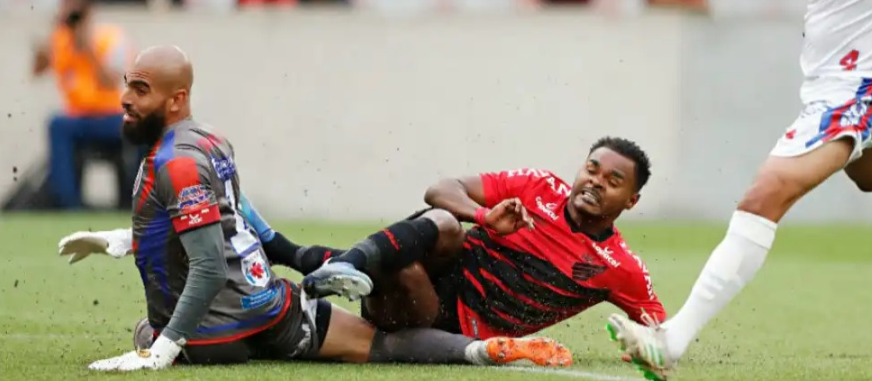 CCR sofre goleada em Curitiba diante do Athletico
