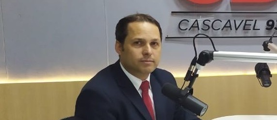 "É uma proposta apresentada em período de crise, a saída é outra"