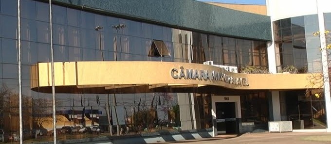 Secretário fala da importância do "cheque em branco"