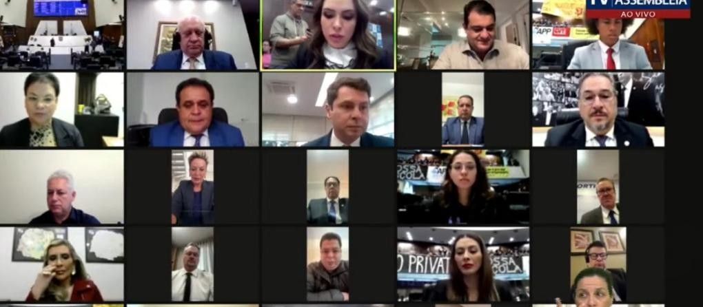Deputados aprovam, em primeiro turno, projeto Parceiro da Escola