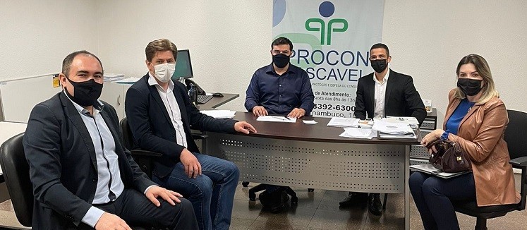 Procon e bancos debatem melhorias no atendimento ao público
