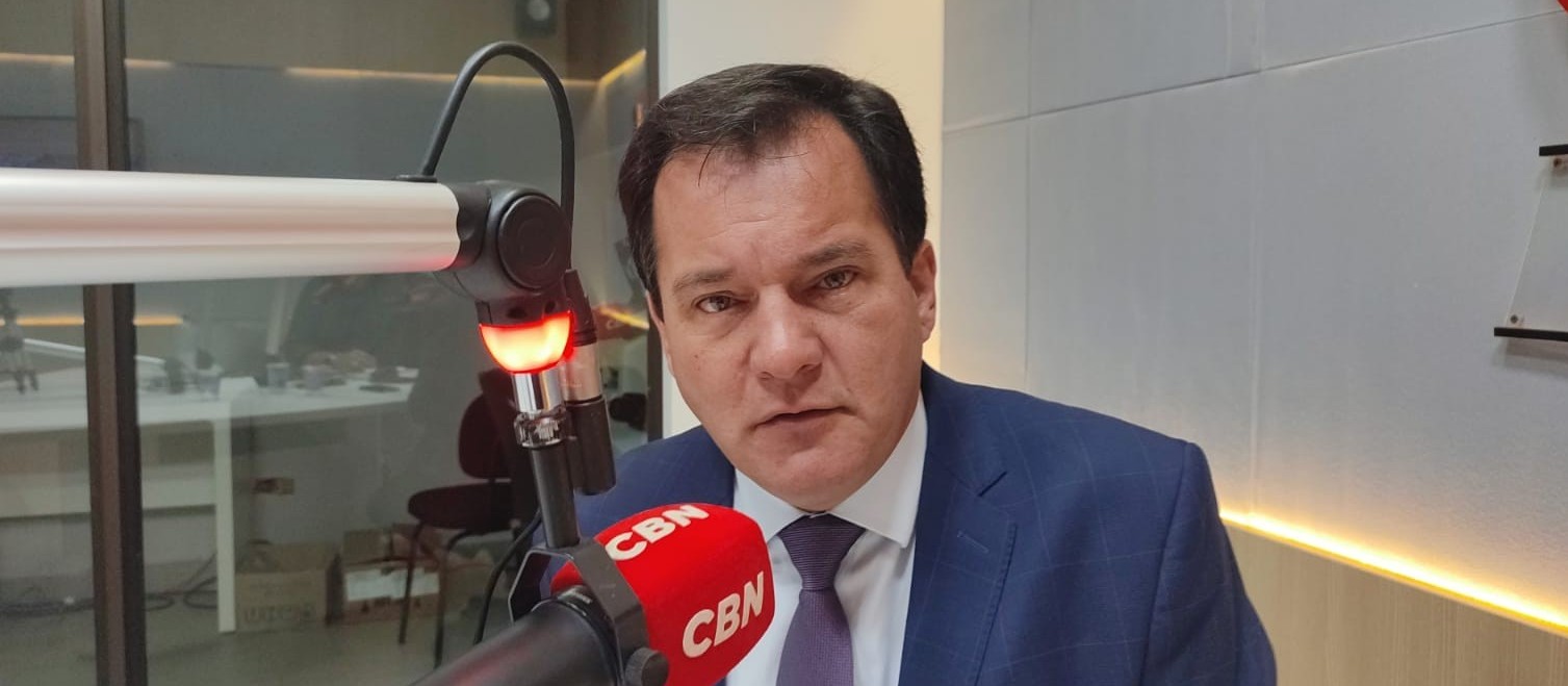 "Trata-se de golpe, não existe valor a receber como saldo de transações via Pix", diz Katarinhuk