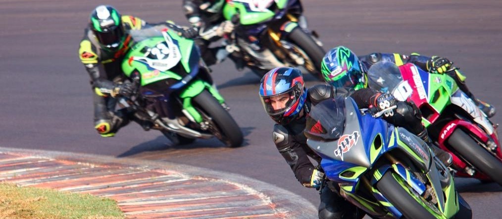 Dois pilotos morrem após grave acidente na etapa de Cascavel categoria Moto 1000GP