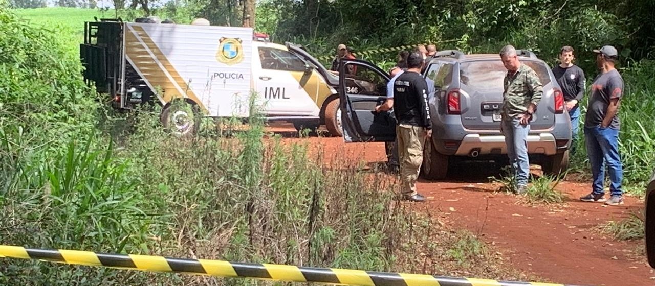 Mulher é encontrada morta; corpo carbonizado