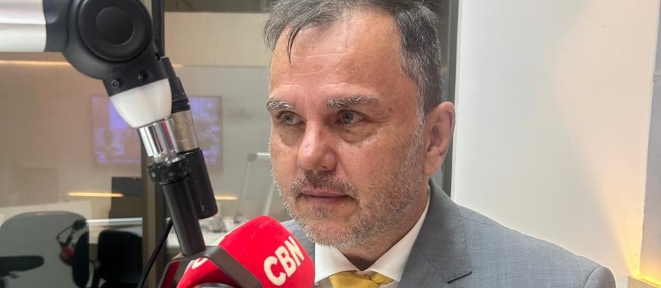 "A Polícia Federal, institucionalmente, não se mete em política; não se influencia pelo gestor da vez", diz Smith