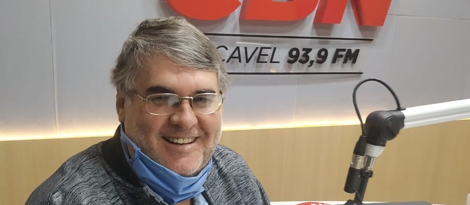 "Comércio deveria ter ficado aberto antes e fechar agora no inverno; no calor as pessoas deveriam ter estado expostas ao contágio para alcançar a imunidade", diz Bocasanta