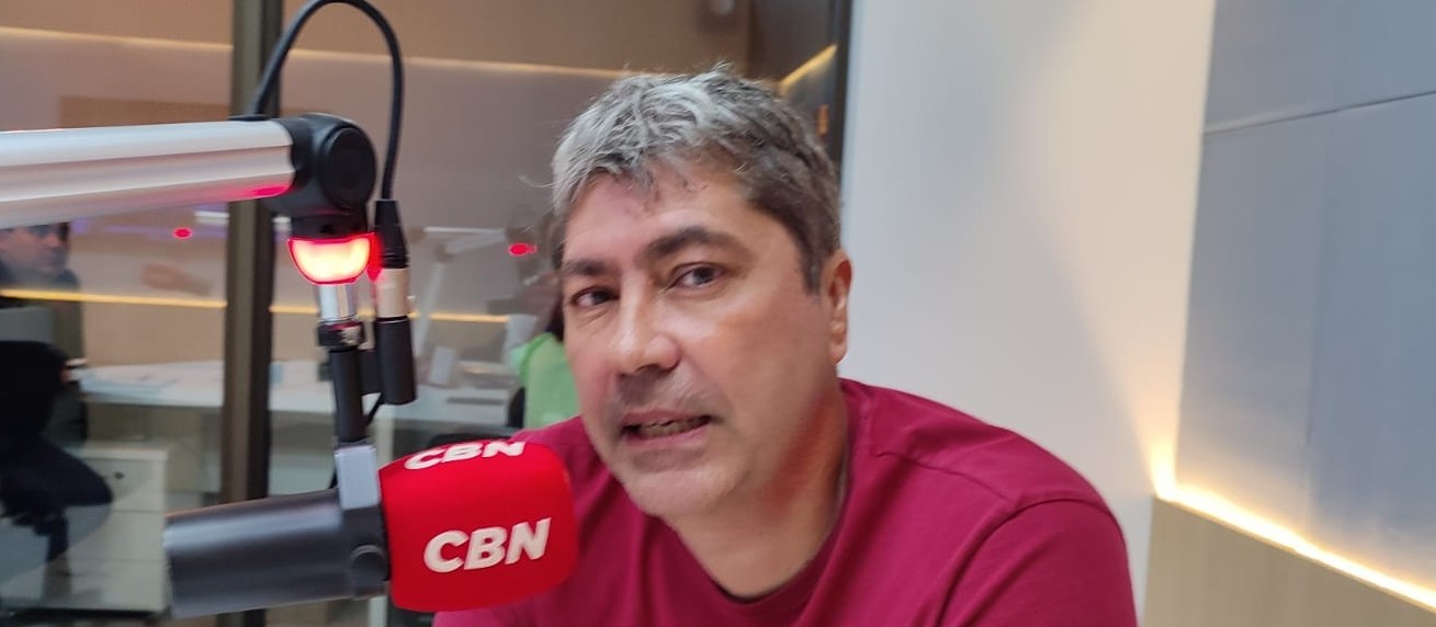 "Essa bobajada que o Brasil vai se tornar comunista, isso não existe", diz Porto