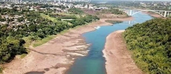 Nível do Rio Paraná está abaixo do normal na região de Foz do Iguaçu