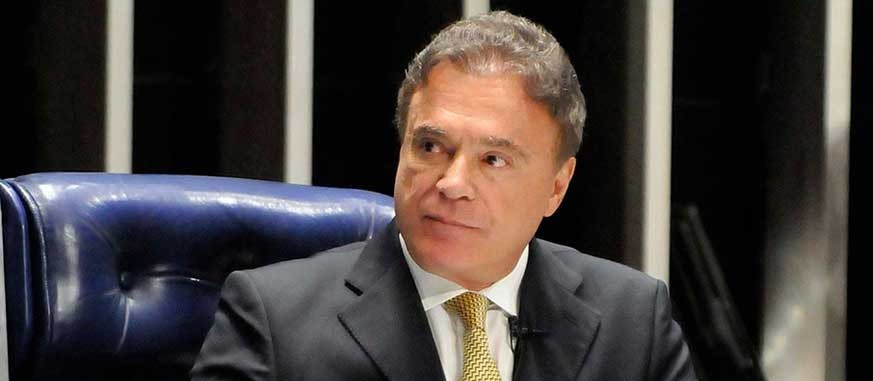 Podemos oficializa Alvaro Dias como pré-candidato ao Senado