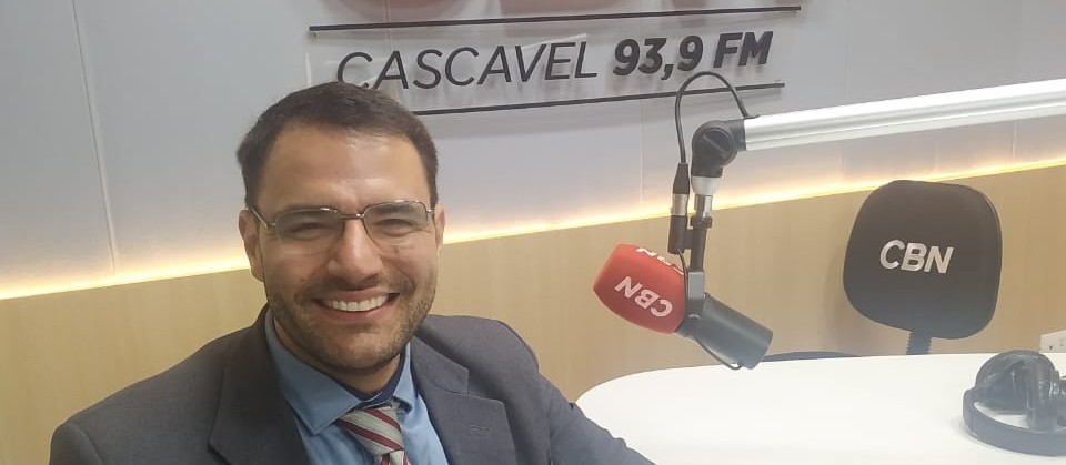 "Pedir o fim do Congresso ou do STF, reflete o baixo conhecimento de cidadania" diz Navarro