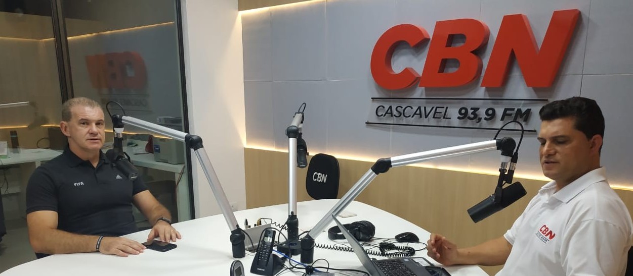 "Nunca, jamais a população vai estar satisfeita com as ações políticas, sempre se espera mais" diz Roman