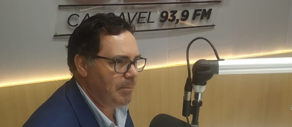 "Cada um defende o seu ponto de vista, mas a verdade é que não temos o manual"