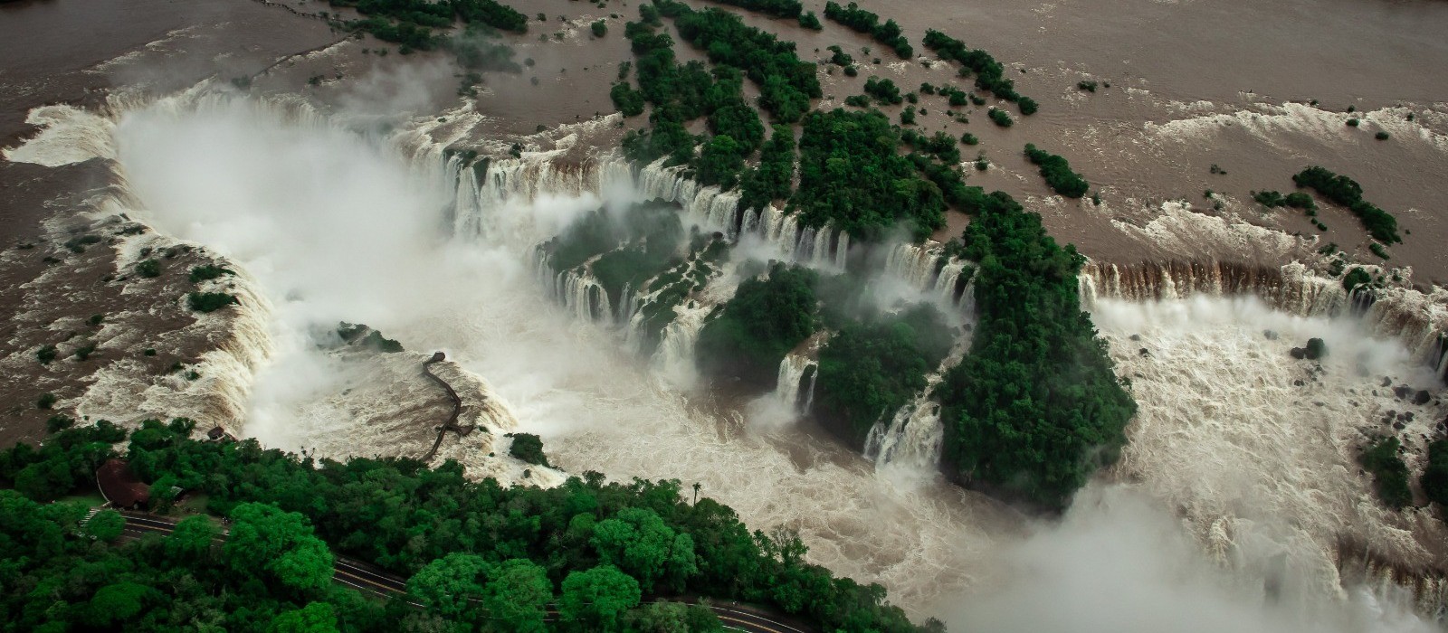 Vazão d’água nas Cataratas está em 11 milhões de litros por segundo