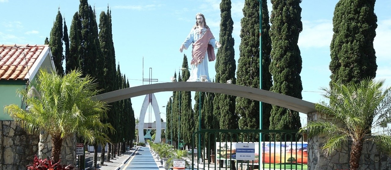 Acesc divulga agenda de cerimônias religiosas nos cemitérios de Cascavel