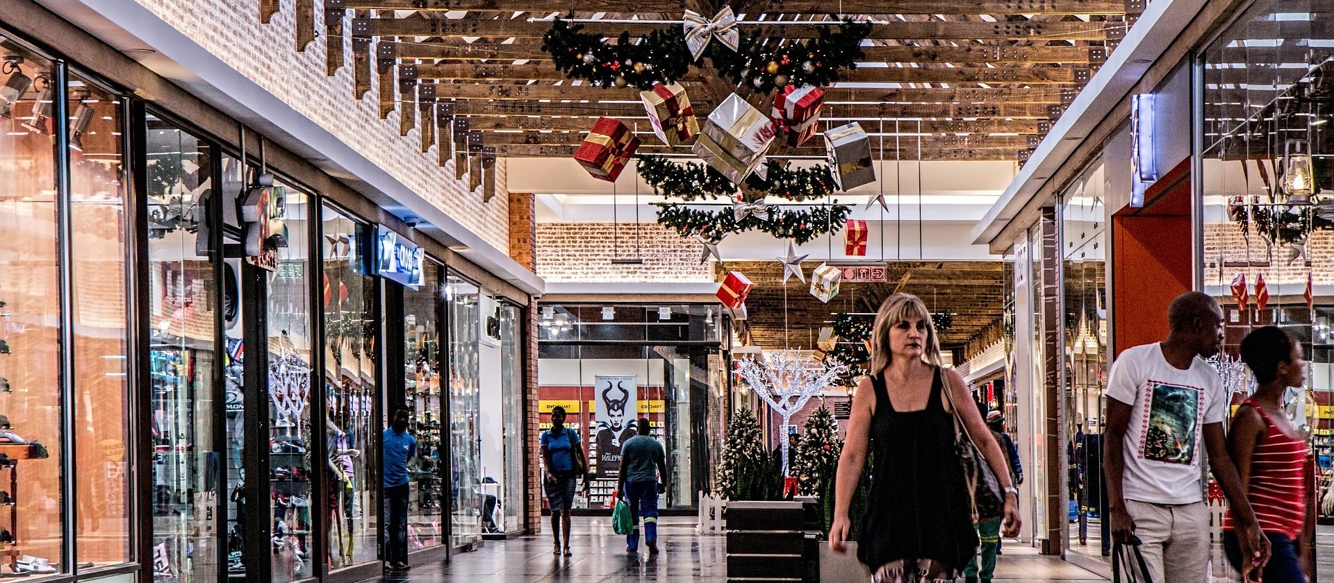 Cerca de 20% das empresas paranaenses pretendem contratar temporários para o fim do ano