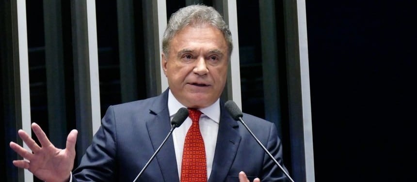 "Principal reforma que precisa acontecer no Brasil,é moral", diz Álvaro Dias