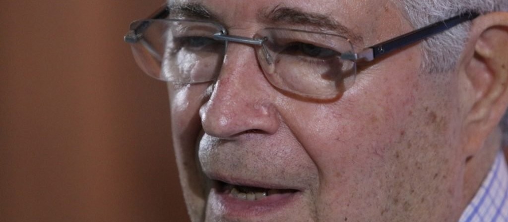 Com derrota em convenção Requião anuncia saída do MDB