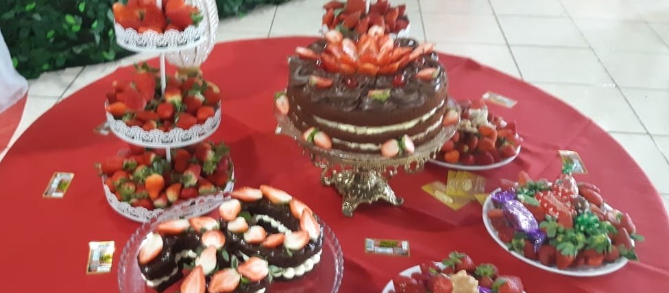 Delícias são expostas em laçamento da Festa do Morango