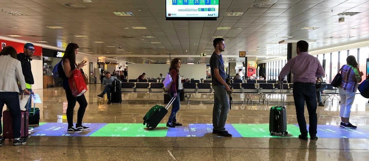 Empresa lança tapete virtual para agilizar embarques em aeroporto do Paraná