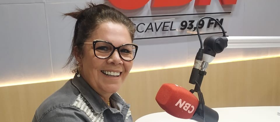 "Tem um jargão que a gente precisa combater de que mulher não vota em mulher"