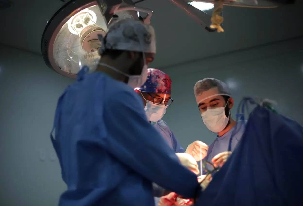 Hospital Universitário do Oeste realiza cirurgia de reconstrução de crânio com molde 3D