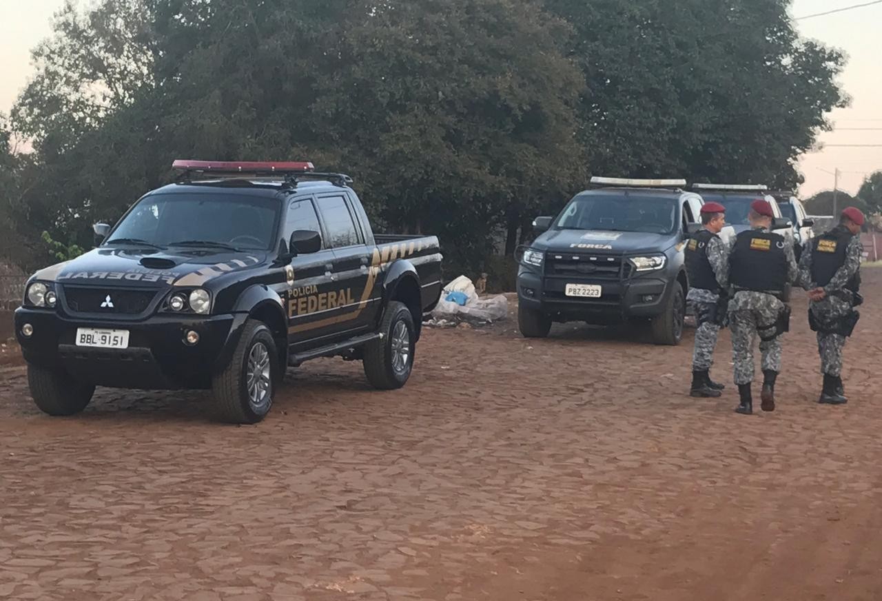 Polícia prende duas pessoas e apreende drogas em Santa Izabel do Oeste