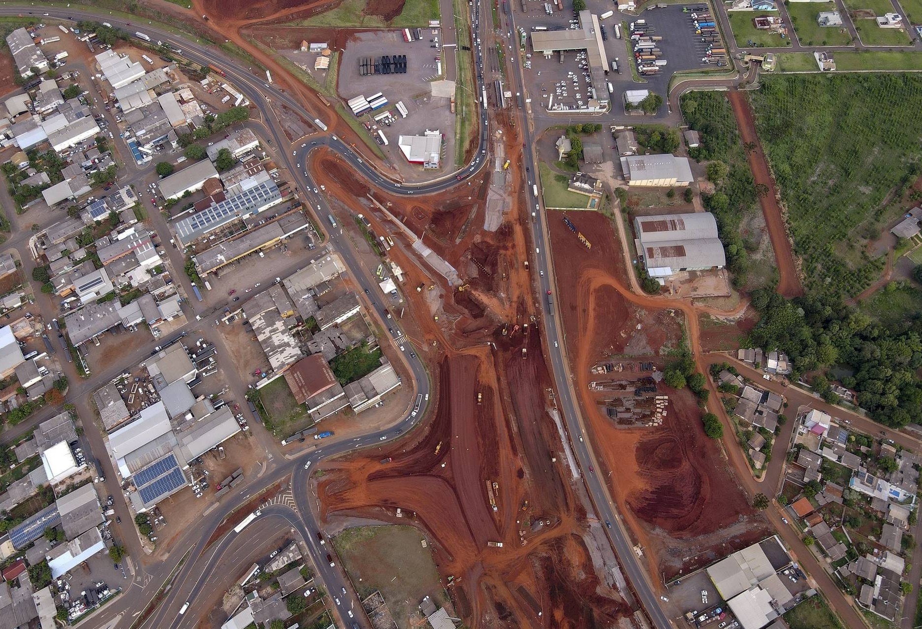 Após um ano de obra, Trevo Cataratas chega a 40% de execução em Cascavel