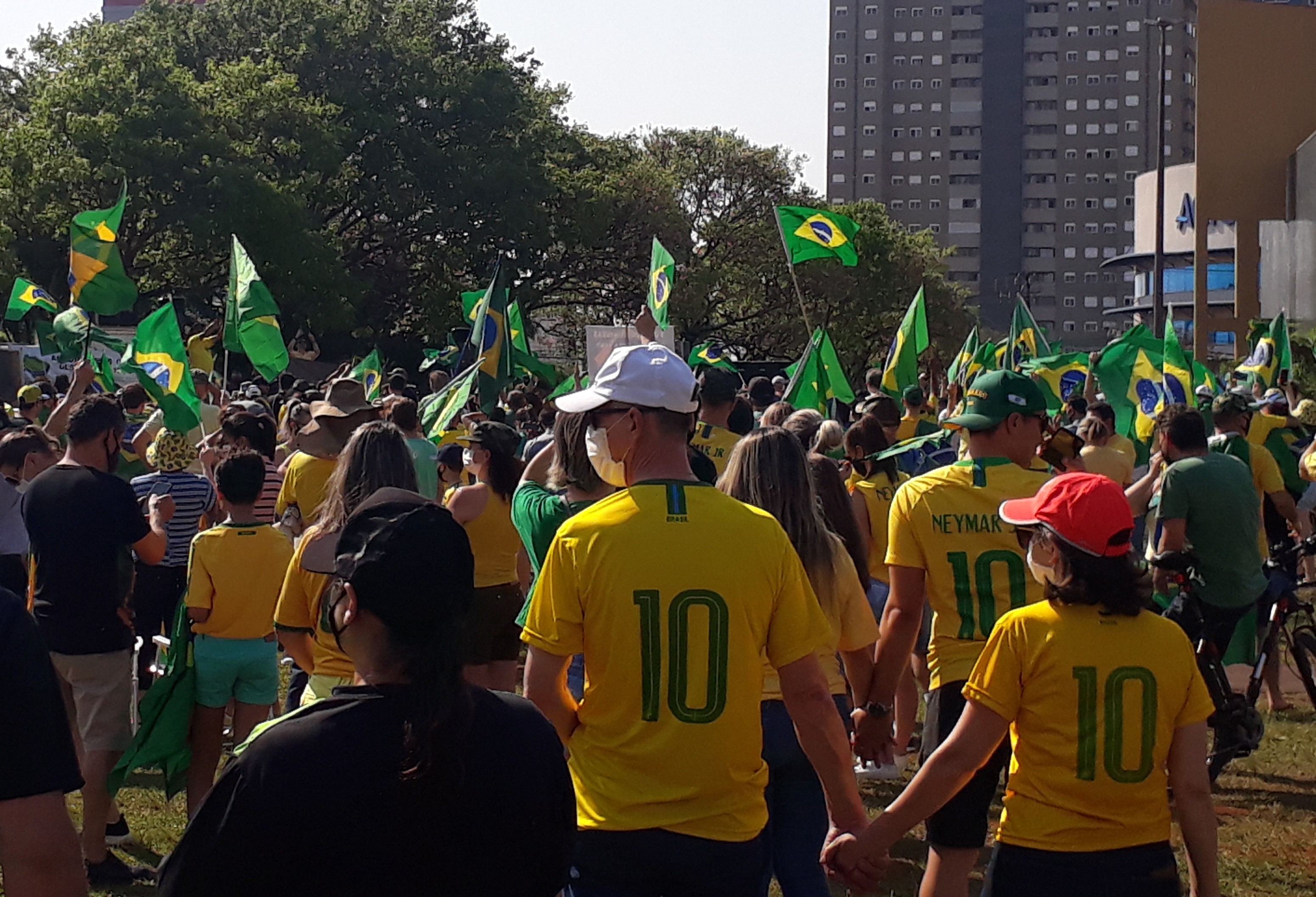  7 de Setembro é marcado por manifestação em Cascavel 
