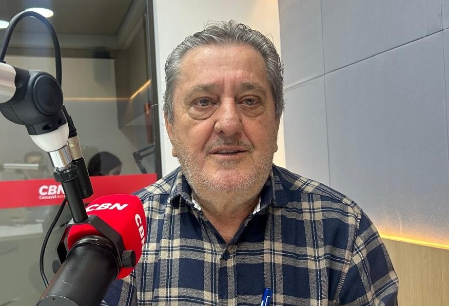 "Esse adiamento é a marca do governo PT", diz Peninha