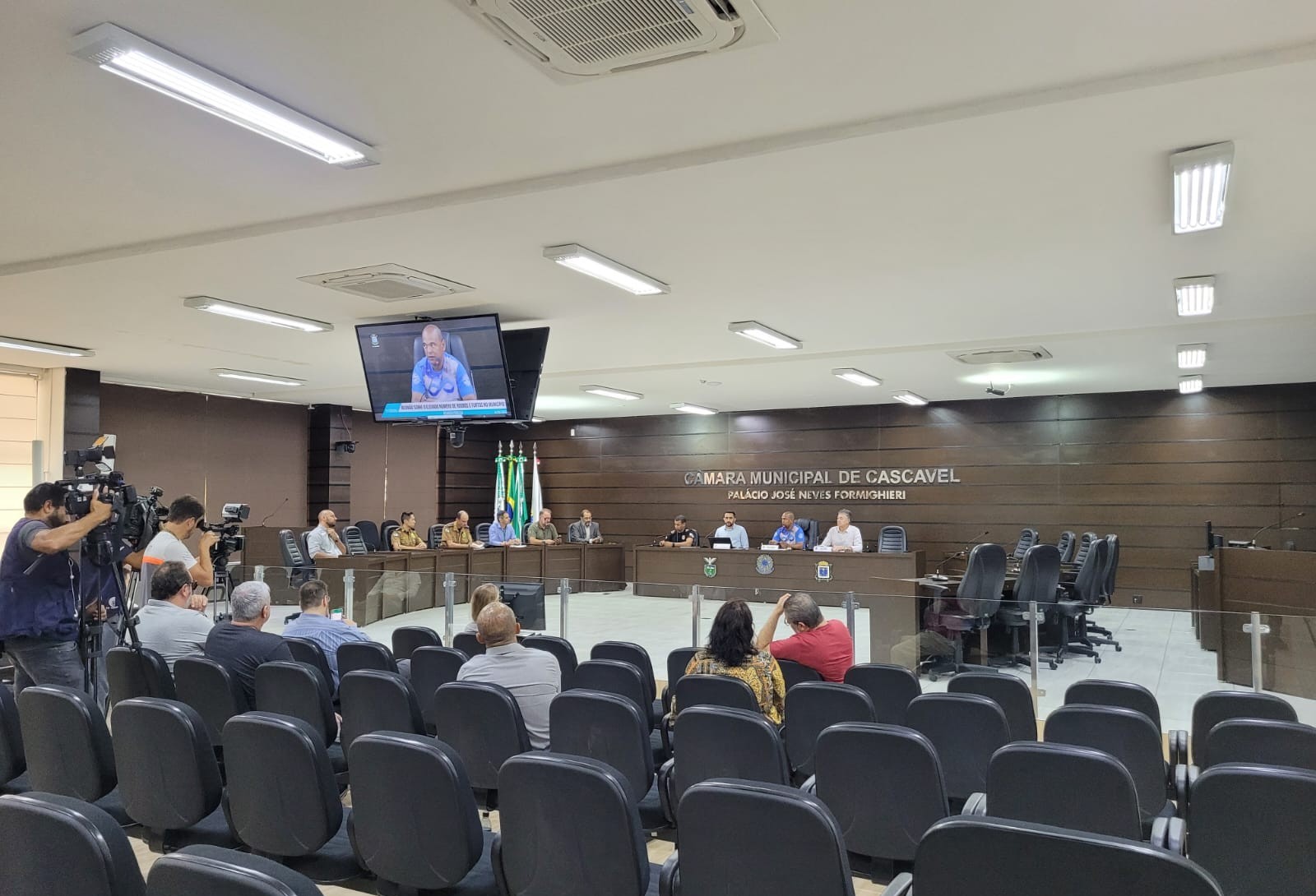 Orgãos de segurança buscam estratégias para diminuir furtos e roubos em Cascavel