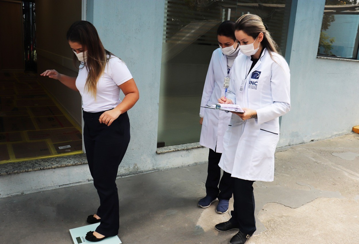 Hospital incentiva colaboradores com sobrepeso a adotar dieta equilibrada