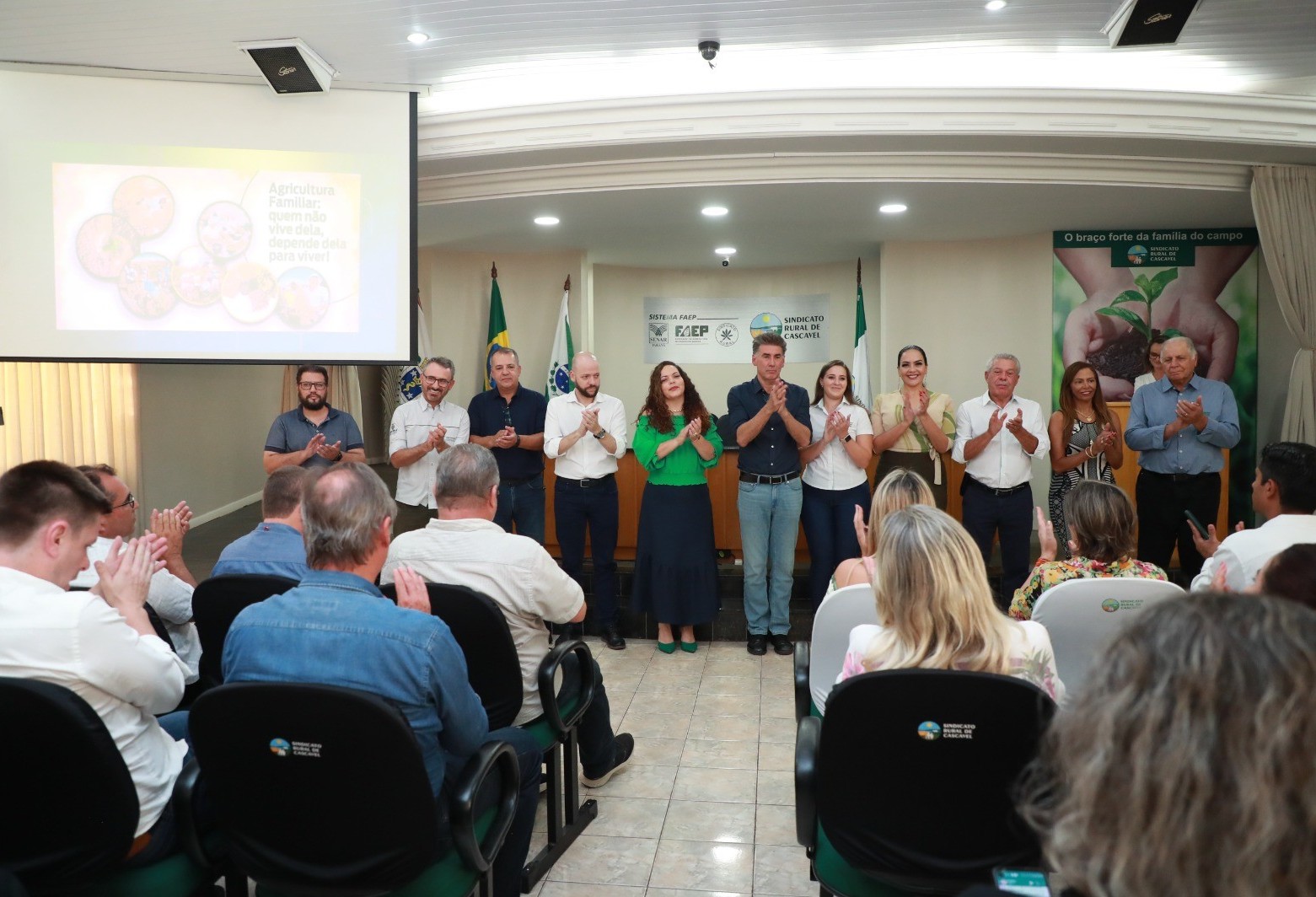 Cascavel inaugura Escritório de Compras do Agro