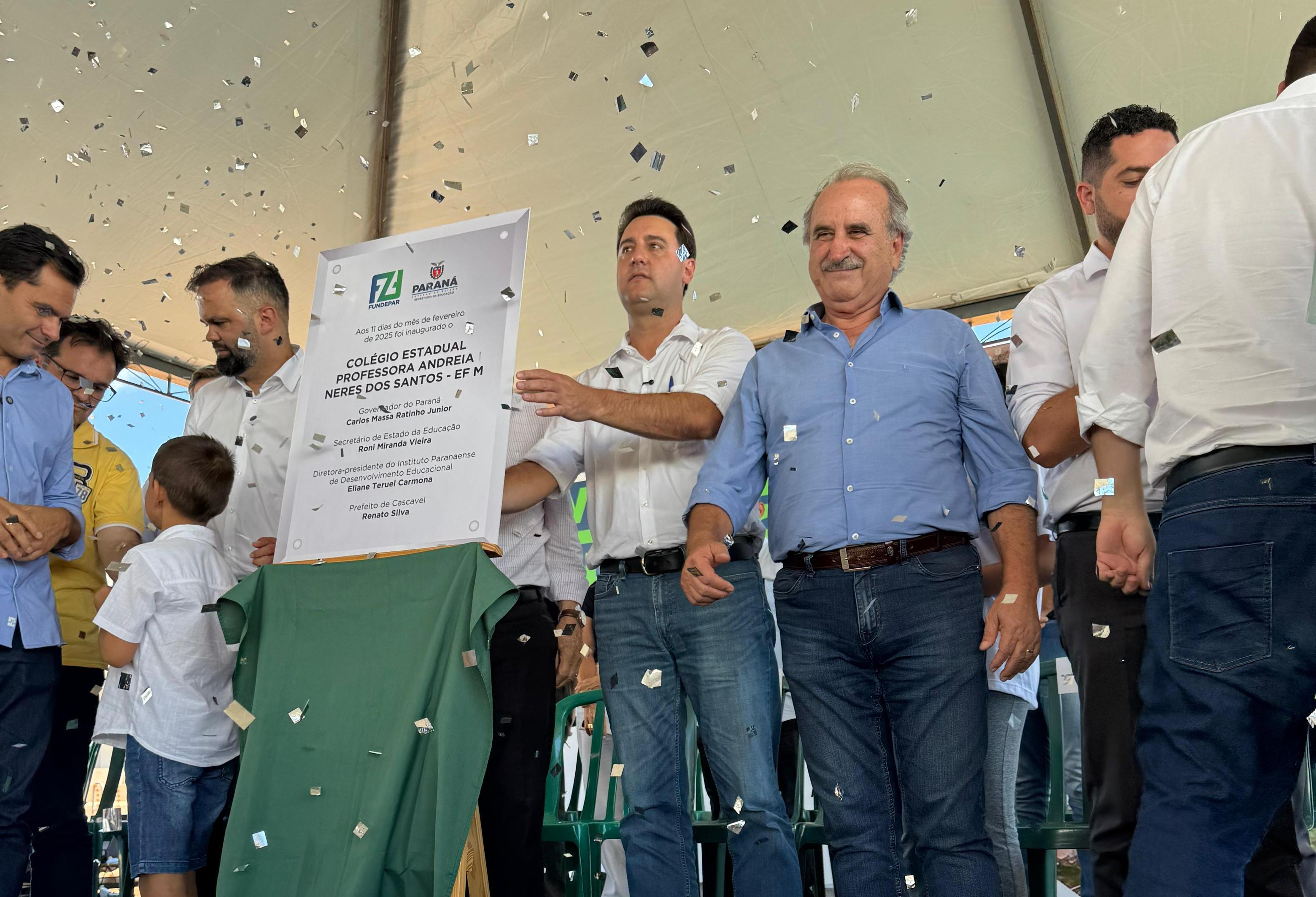 Governador Ratinho inaugura colégio em Cascavel com investimento de R$13,5 milhões
