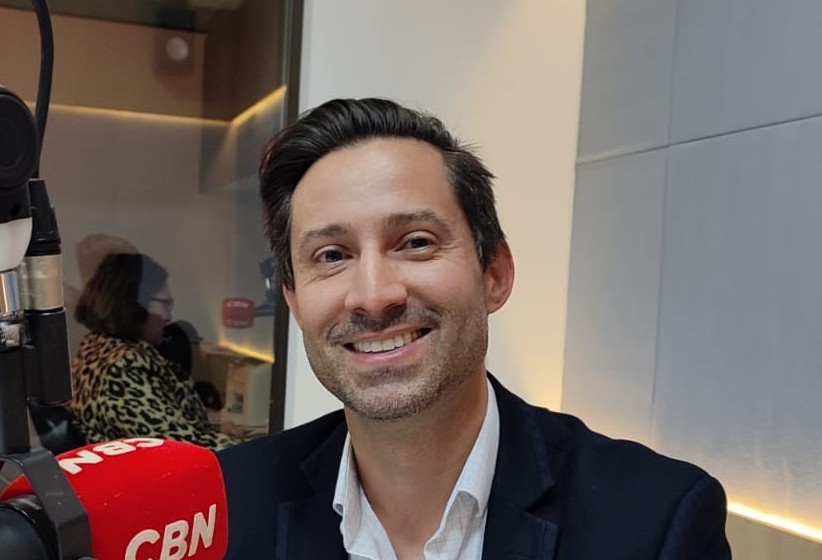 "Pacientes que optam pelas lentes intraoculares trifocais estão livres para sempre dos óculos"