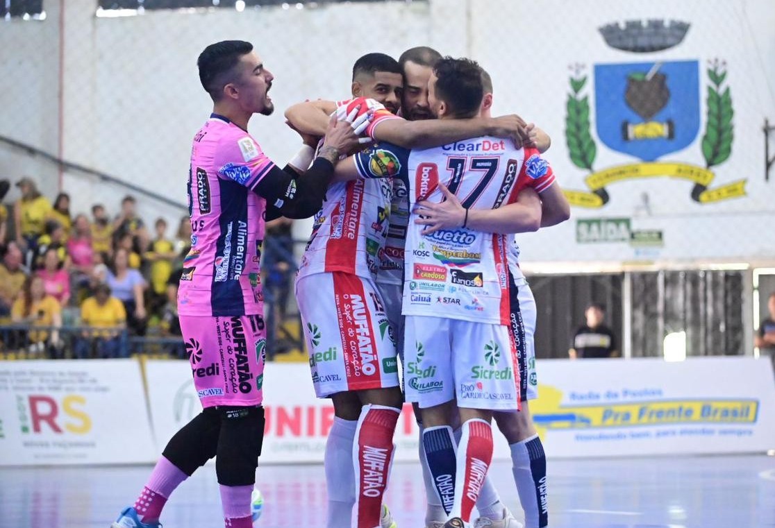 Cascavel Futsal vence no tempo normal e na prorrogação e está na semifinal da Liga